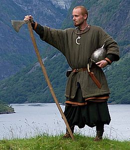 Orm Rostärgad